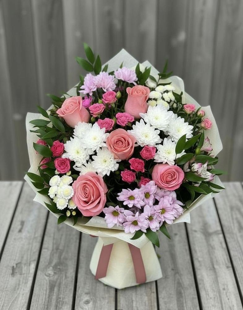 Букет цветов из: Альстромерии, Гвоздики, Розы и Хризантемы в Курдюковской