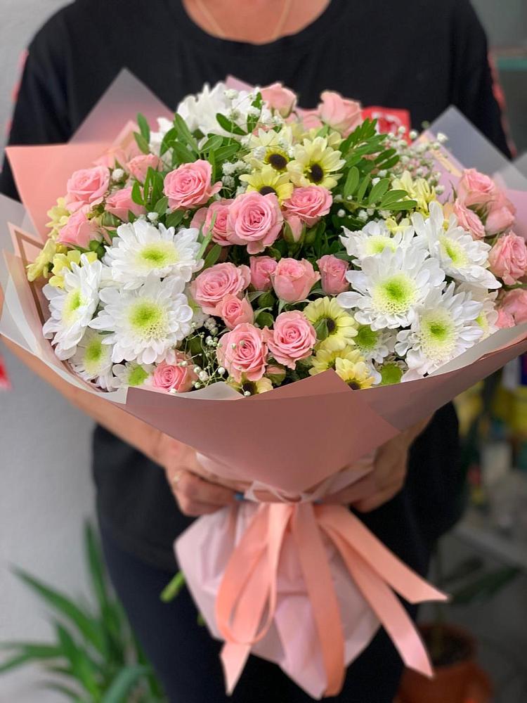 Букет цветов из: Розы и Хризантемы в Курдюковской