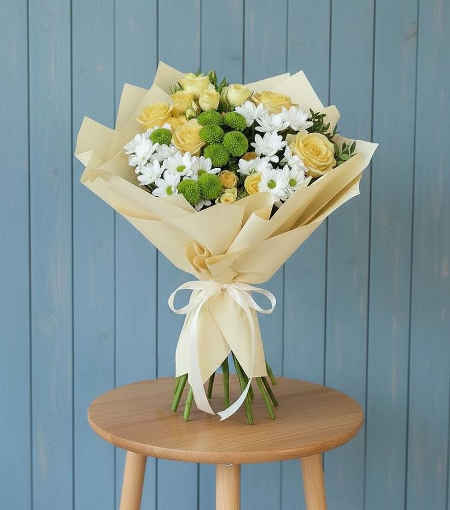 Букет цветов из: Хризантемы и Розы в Курдюковской