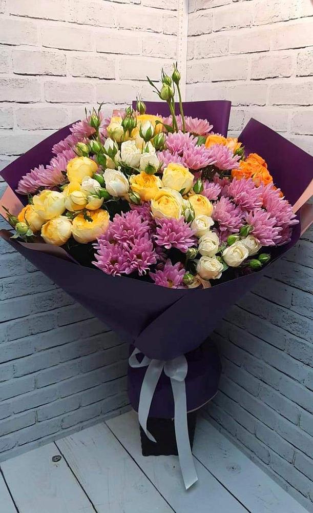 Букет цветов из: Хризантемы и Розы в Курдюковской