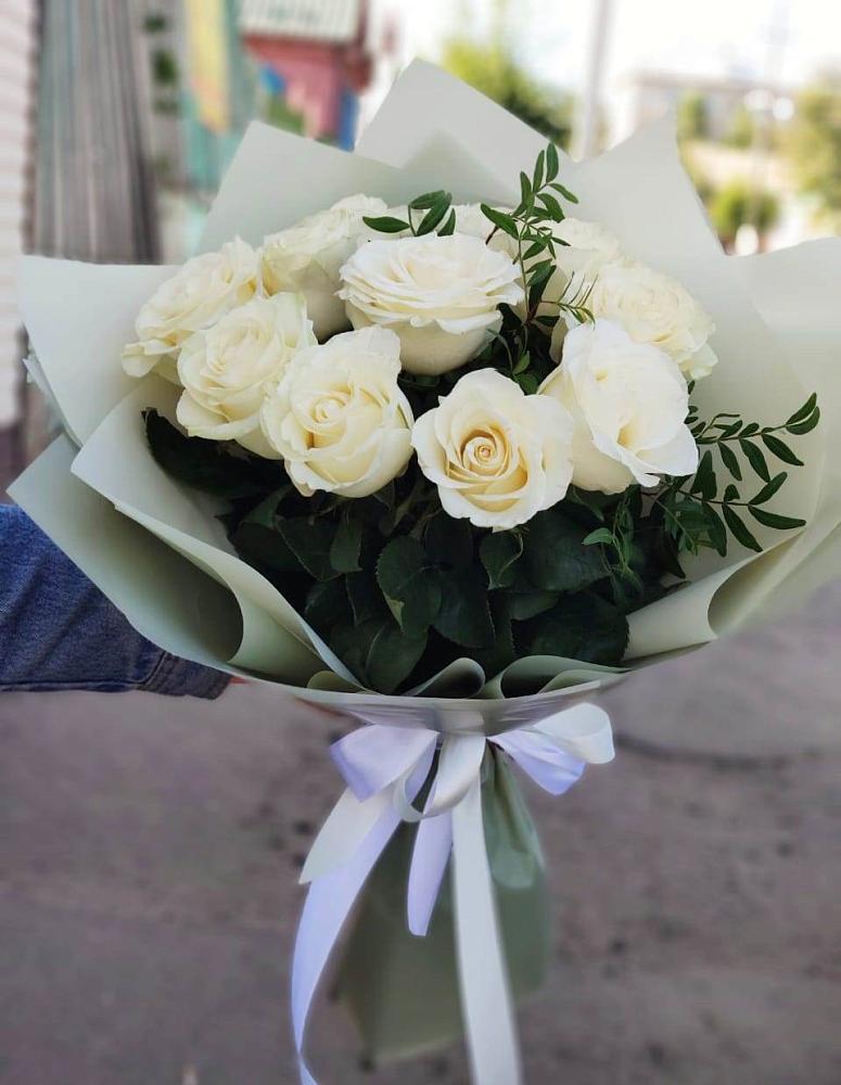 Букет Белые розы Проуд в Курдюковской