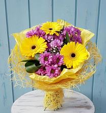 Букет цветов из:  Хризантемы и Герберы в Курдюковской