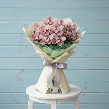 Букет цветов из:  Орхидеи и Розы в Курдюковской