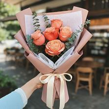 Букет цветов из:  Розы в Курдюковской