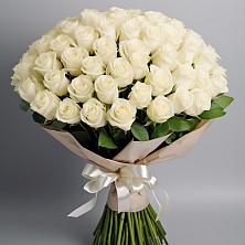 Букет 101 беля роза Белоснежка в Курдюковской