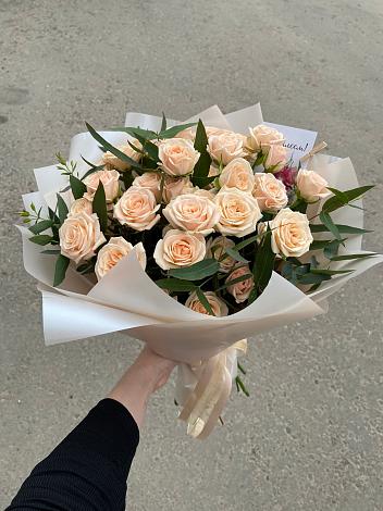 Букет Кремовые розы Латте в Курдюковской
