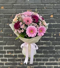 Букет цветов из:  Герберы и Хризантемы в Курдюковской