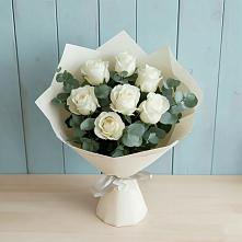 Букет Белые розы в Эвкалипте в Курдюковской