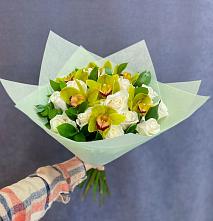 Букет цветов из:  Орхидеи и Розы в Курдюковской