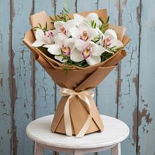 Букет цветов из:  Орхидеи и Розы #REPLACE_PRED# Курдюковской